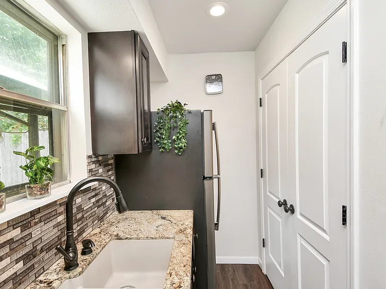 16811 Waycreek Rd — Photo 35