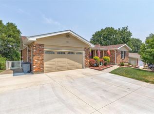 4825 Oxford Dr, Imperial, MO 63052