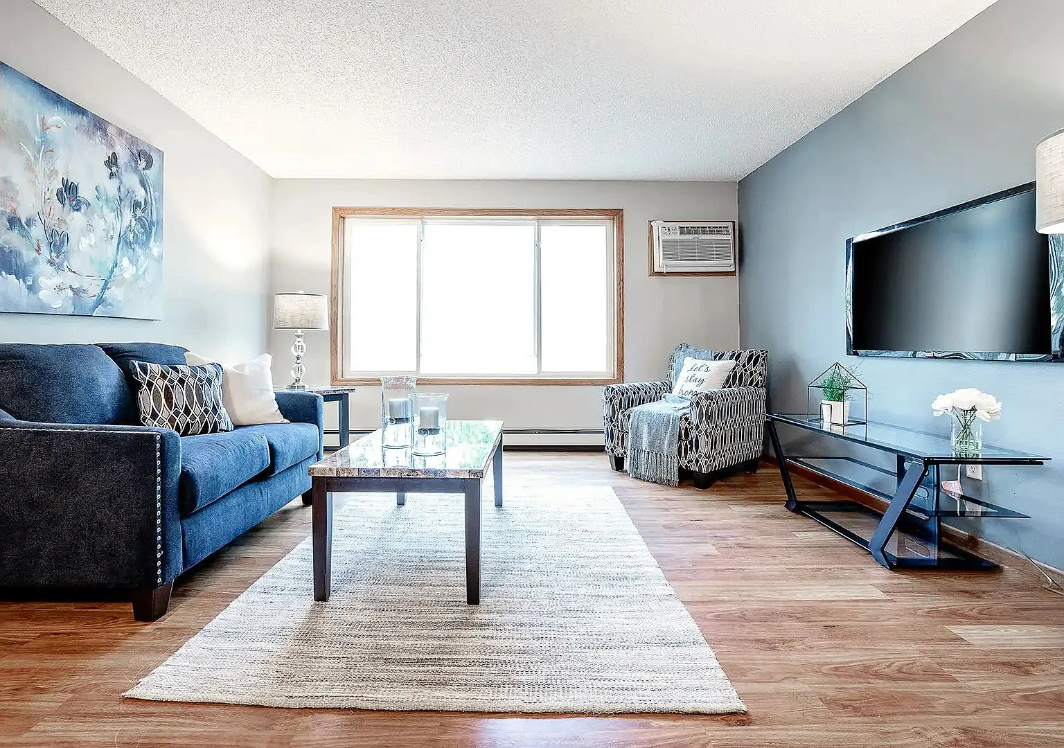 Birchview Apartments — Photo 1