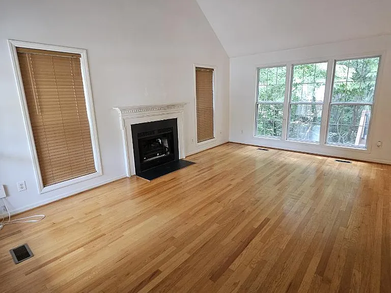 2736 Beehnon Way — Photo 11
