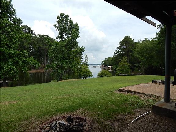3rd image of 278 Crook Ln