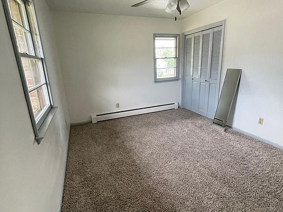 4th image of 522 Lynwood Ln #1