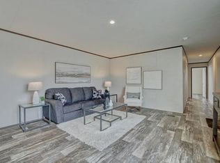 3421 Royal Dr, Peoria, IL 61604