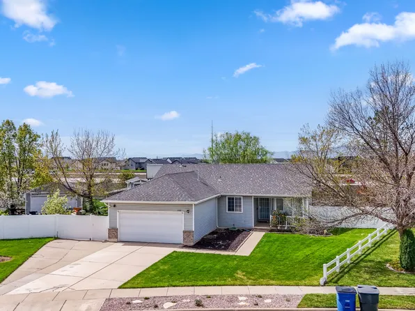 448 Christine Way, Kaysville, UT 84037