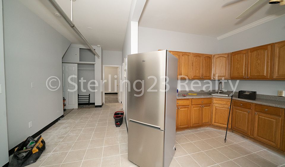 1st image of 2407 31st St Ste 2