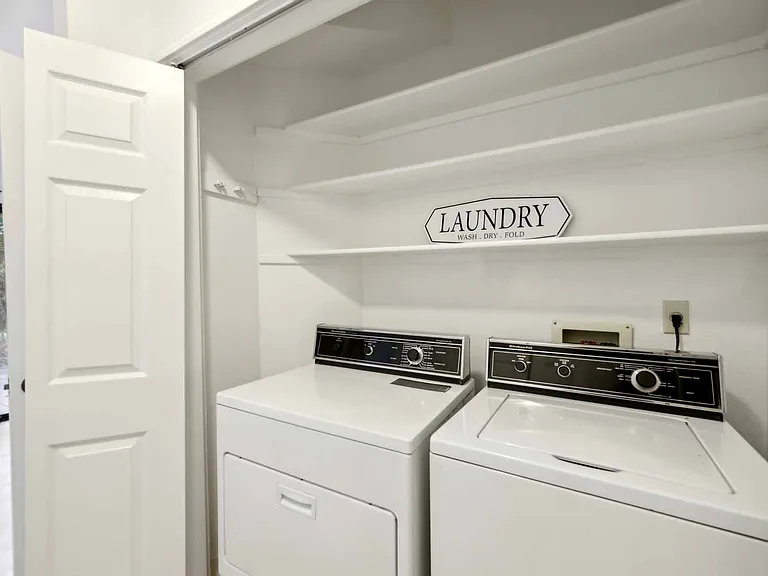 413 N Villa Way — Photo 14