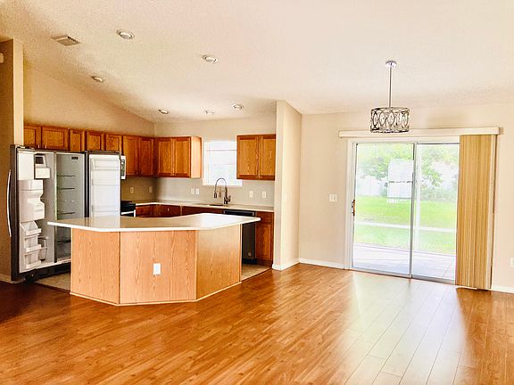 5th image of 9540 SE 171st Argyll St
