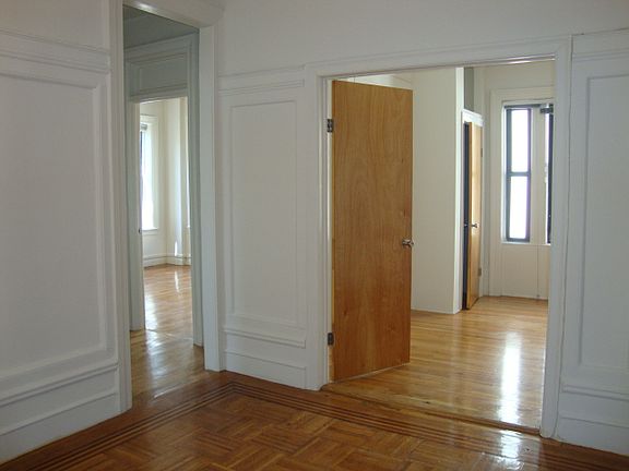 2nd image of 517 W 113th St #3T7