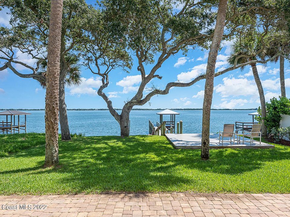 1st image of 1621 Bottle Palm Way