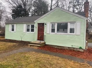 16 Dix Rd, Woburn, MA 01801