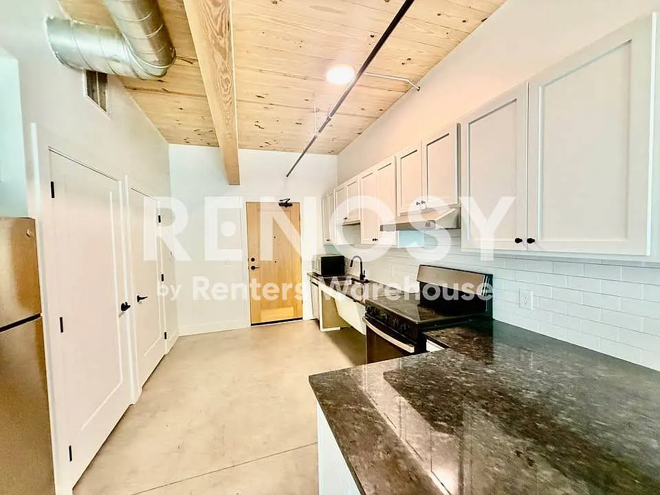 One Bedroom — Photo 3