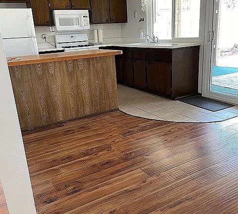 2nd image of 10480 Brookhurst Ave