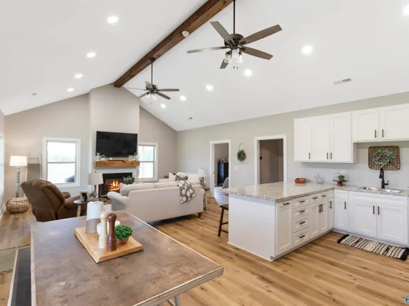 1920 County Road 1807, Arab, AL 35016