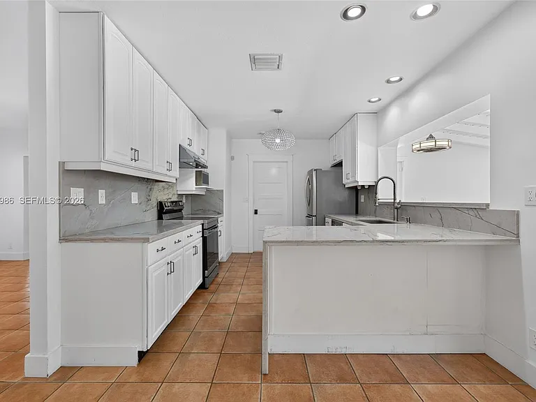 12935 SW 81st Ave — Photo 13