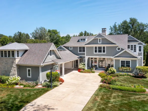 1308 Wright St, Naperville, IL 60563