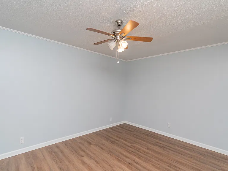 4831 Hunter Trl #3 — Photo 11