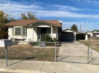 42 E Mountain View Ave, Porterville, CA 93257