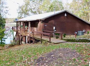 886 Howard Rd, Eddyville, KY 42038