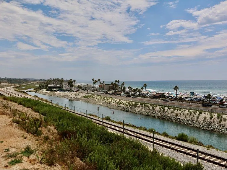 Sierra Seaside Flats $ 3295 ...1 Block To Beach....Top Floor Views — Photo 46