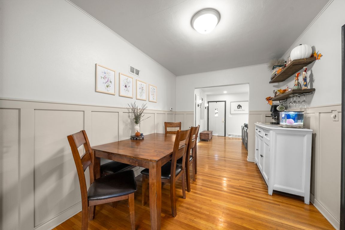 next background image