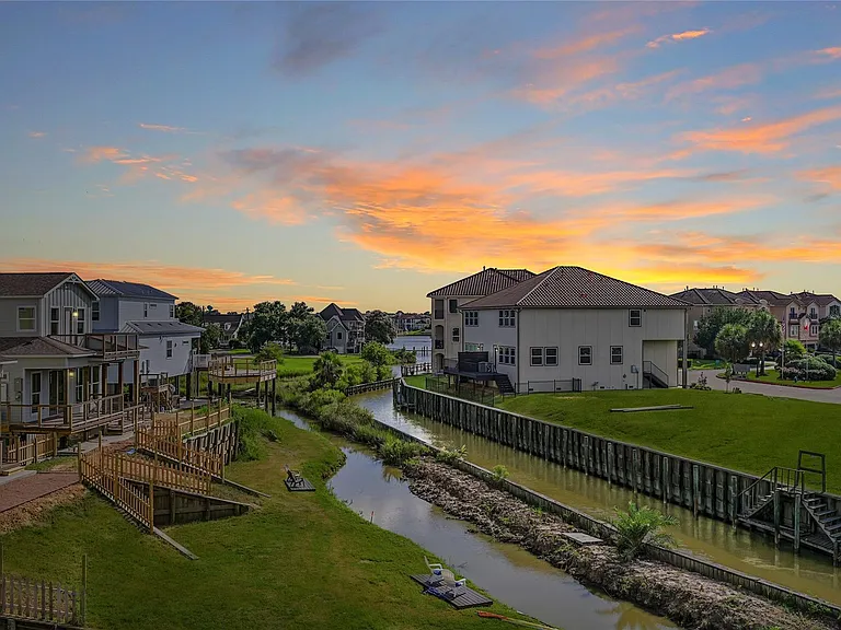 4444 Shady Lake Dr — Photo 25