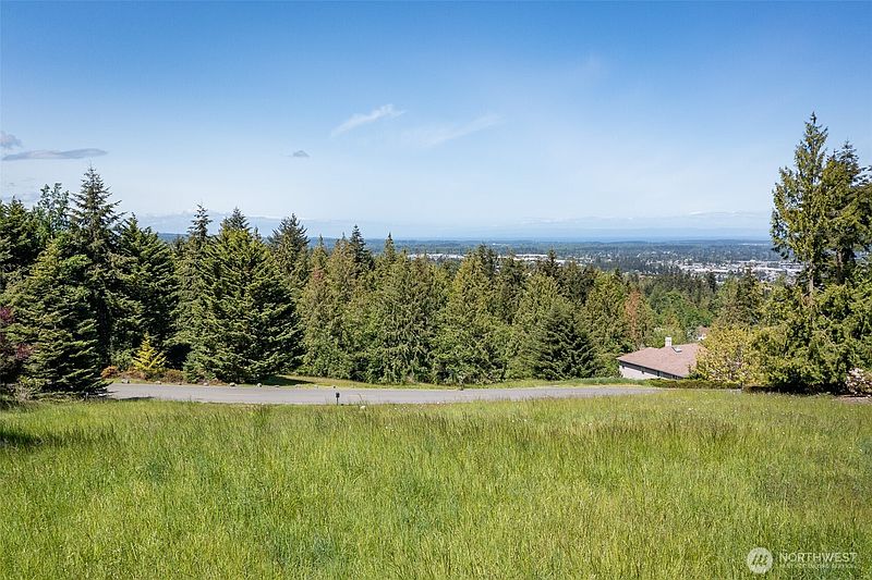 4th image of 973 Fox Hollow Road