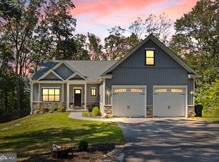 1128 Lynn Haven Dr, Westminster, MD 21157