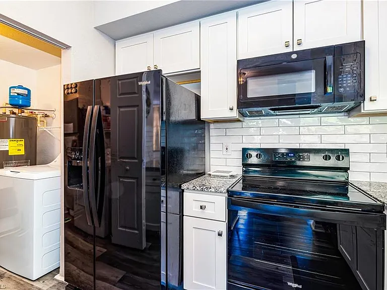 6361 Aragon Way #303 — Photo 9
