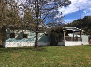 76840 Tuscarawas Rd, Newcomerstown, OH 43832