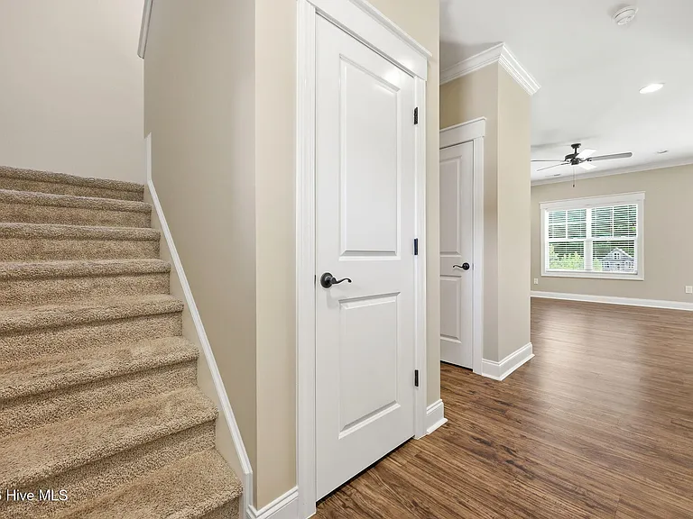 318 Dunston Rd — Photo 12
