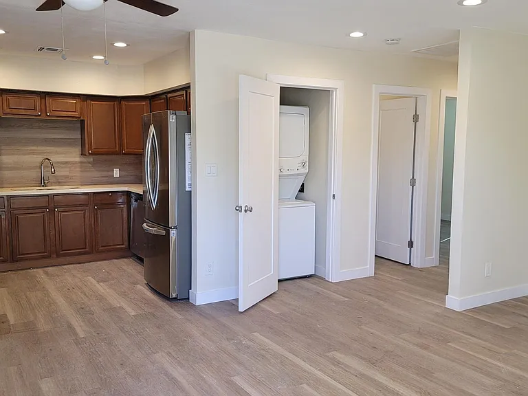 KITCHEN with modern appliances and amenities