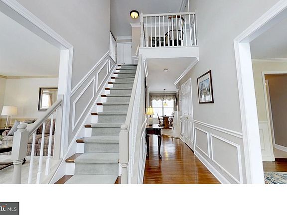 2nd image of 2071 Leedoms Dr