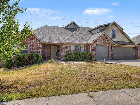 520 Sorrento Dr, Centerton, AR 72719