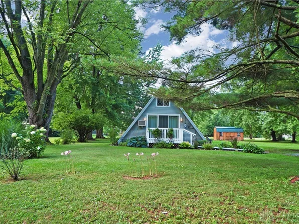 275 Dortmund Dr, Fayetteville, OH 45118