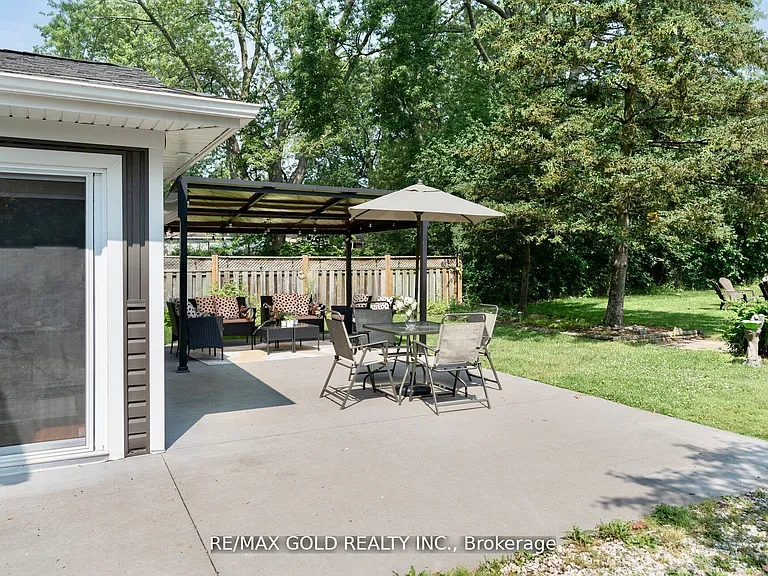 5853 McLeod Rd — Photo 12
