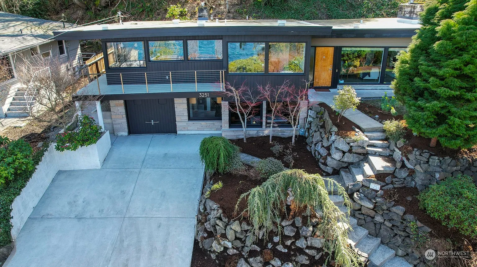 3251 NW Esplanade photo 1