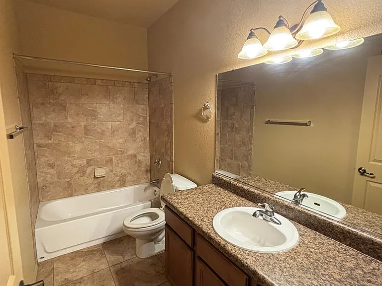 5558 Wilder Dr — Photo 10