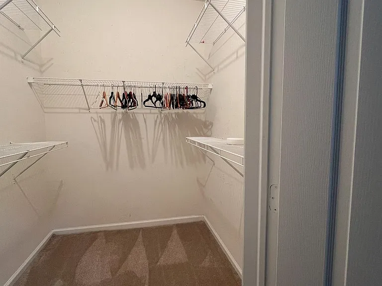 1116 S Olmsted Pkwy — Photo 28