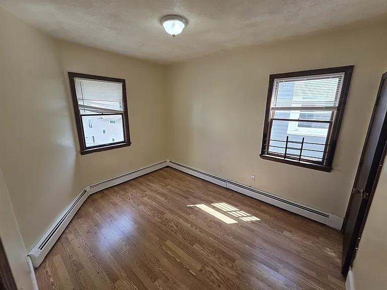49 Judson St #3 — Photo 6