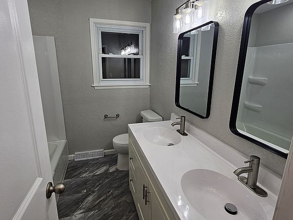 5th image of 547 N Meeds Dr