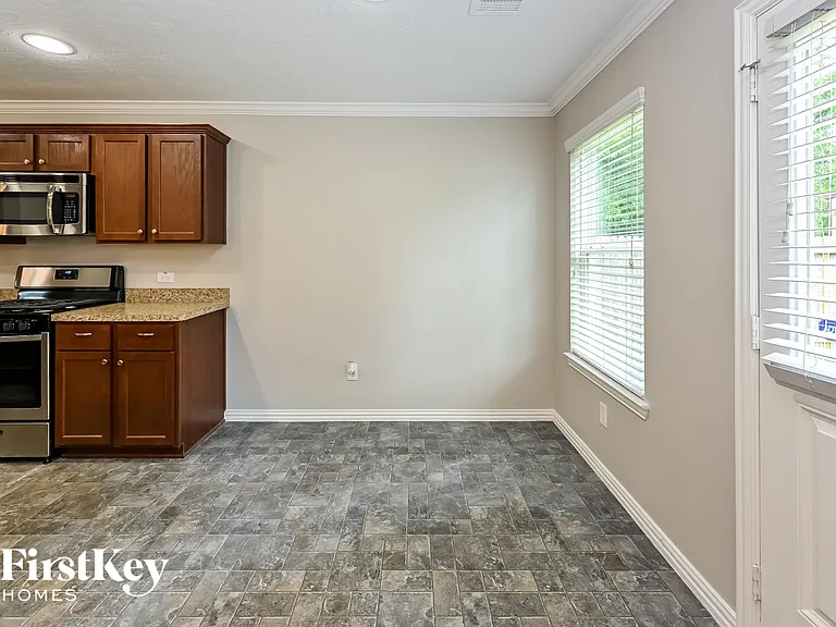 2919 Chaplin Place Dr — Photo 7