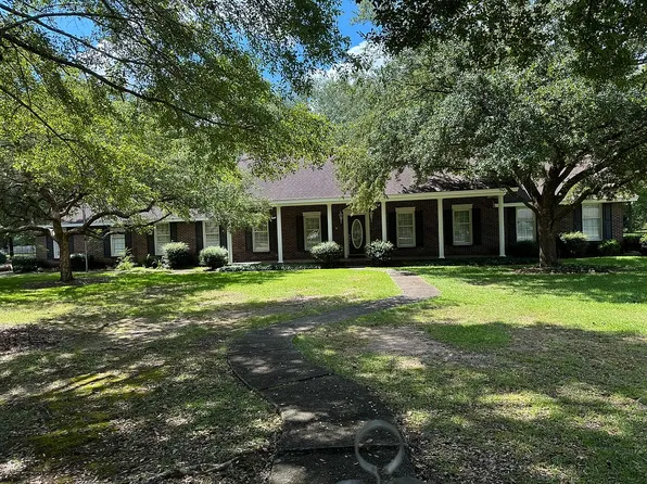 6821 Buttercup Dr, Elmore, AL 36025