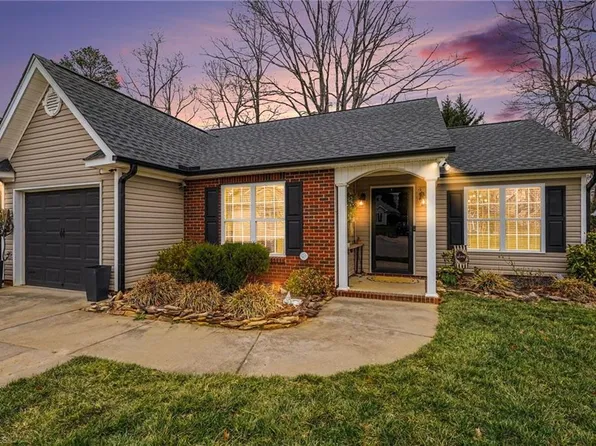 1821 Pope Hill Ct, Kernersville, NC 27284