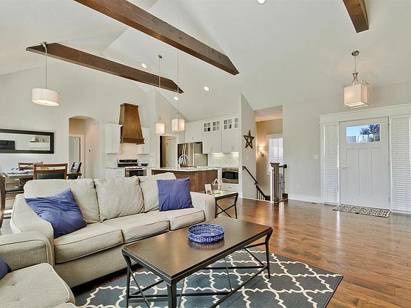 4th image of 2513 N Graystone Cir