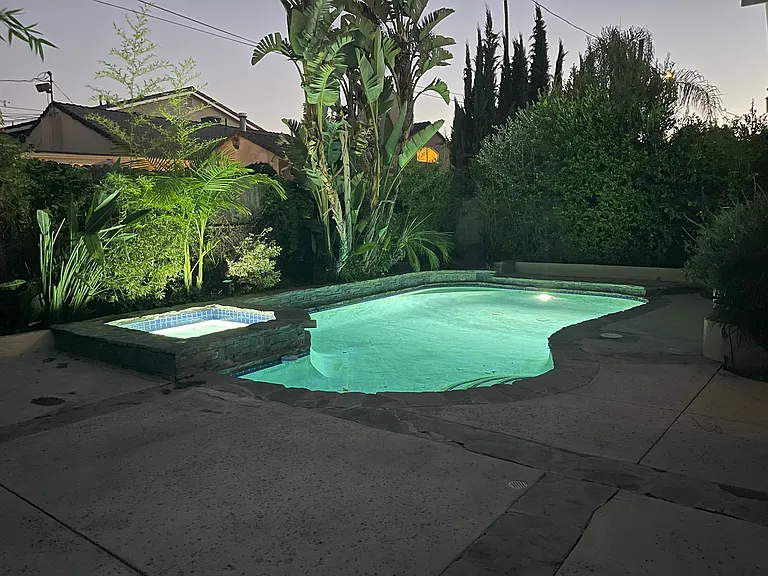 14320 Hortense St — Photo 12