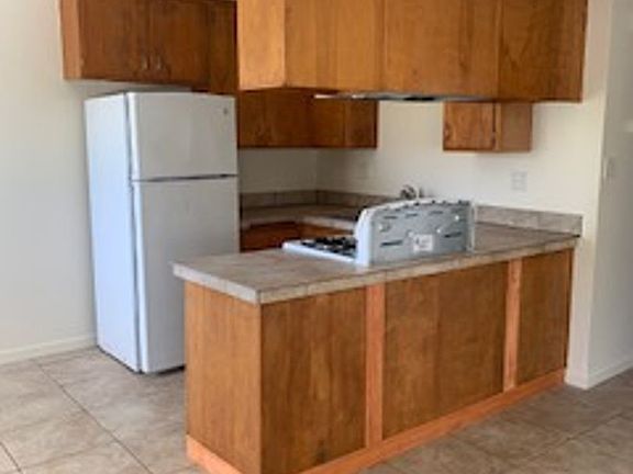 3rd image of 204 N O St #D