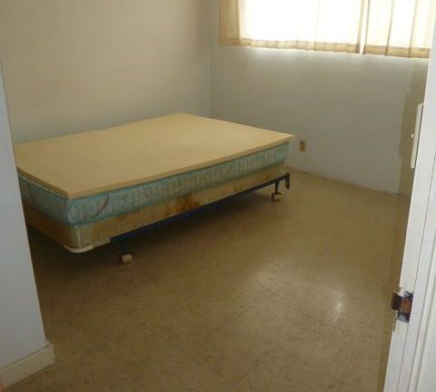 5th image of 379 N Market St APT 3