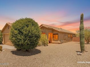 744 W Echo Mesa Dr, Green Valley, AZ 85614