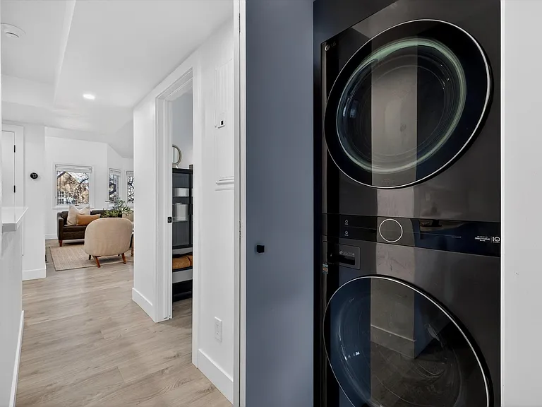 170 S Jackson St #205 — Photo 8