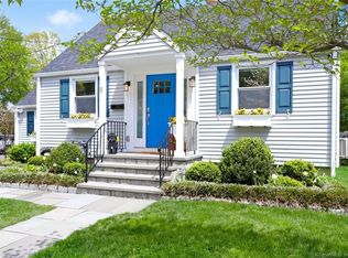 5 Bartlett Mnr, Norwalk, CT 06850